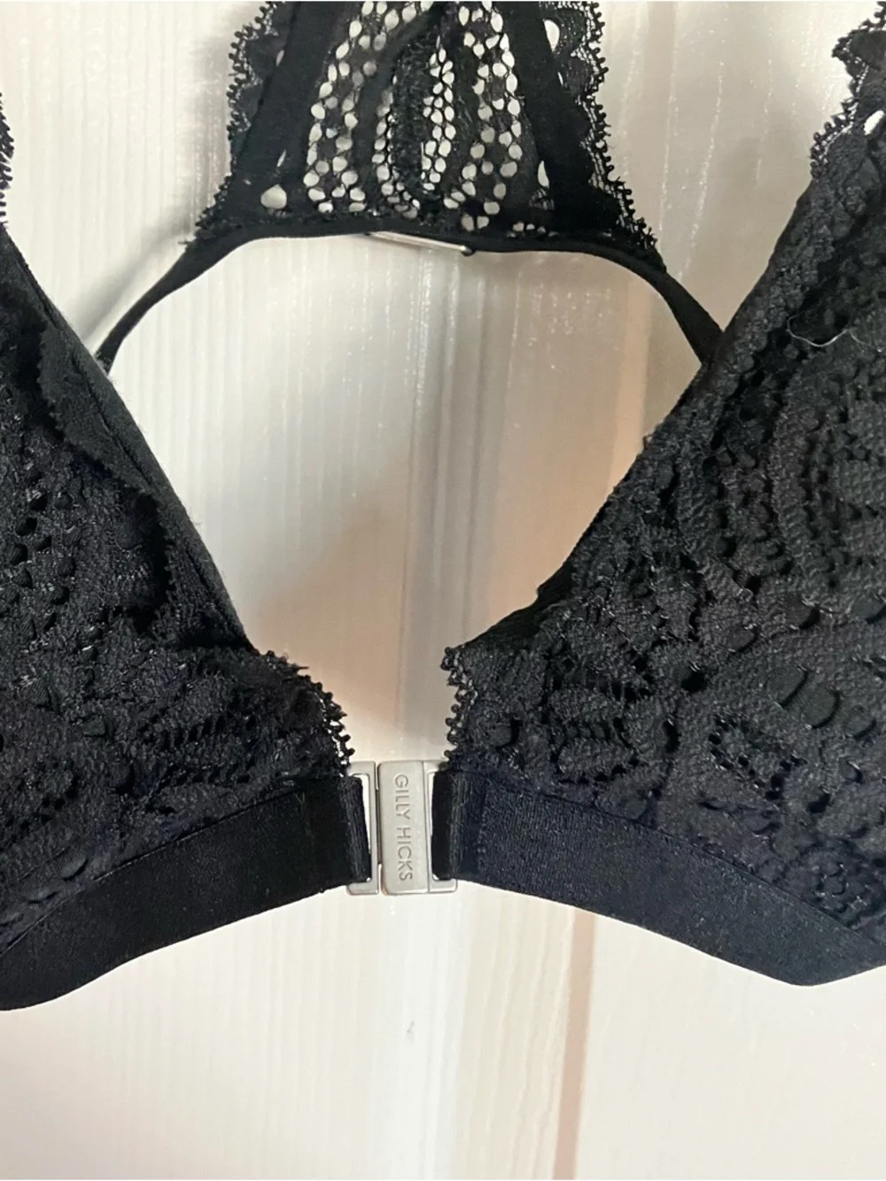 Gilly Hicks Black Lace Wireless Bralette with Racerback Detail - Picture 3 of 6